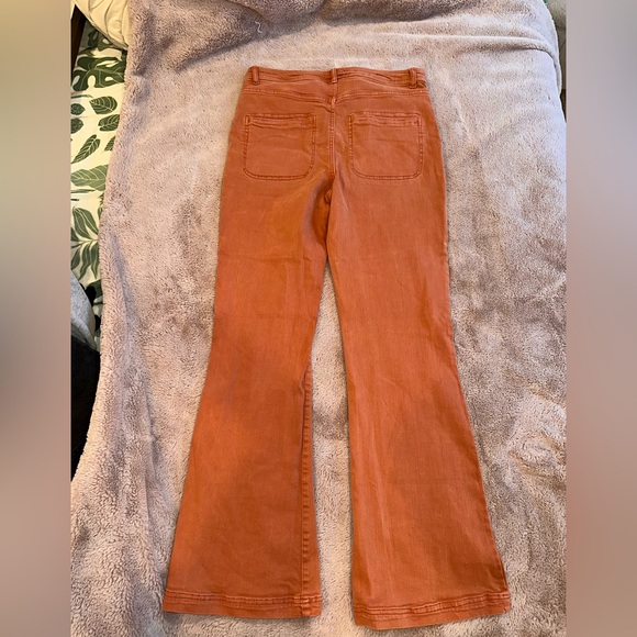 High Rise Flared Pants - Picture 6 of 8